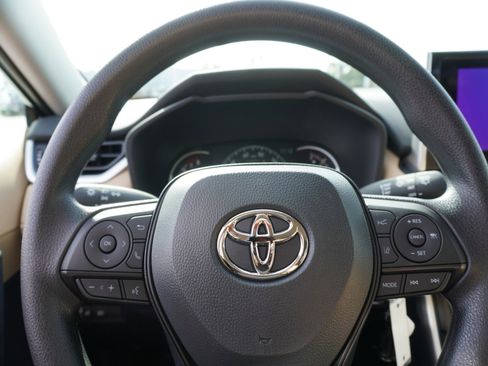 New 2025 Toyota RAV4 LE image 22