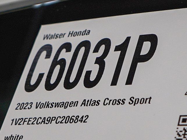 Used 2023 Volkswagen Atlas Cross Sport SEL Premium R-Line AWD/4WD image 33