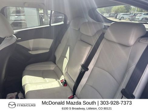 Used 2017 MAZDA MAZDA3 Grand Touring w/ Premium Equipment Package FWD image 17