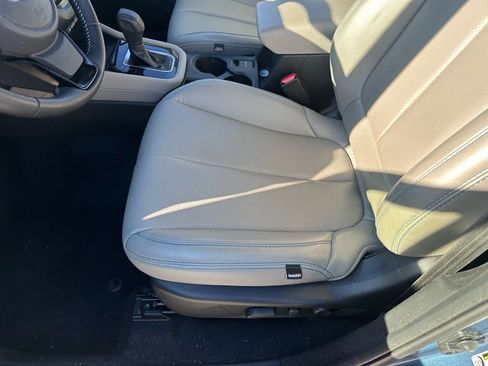 Used 2025 Subaru Forester Premium image 25