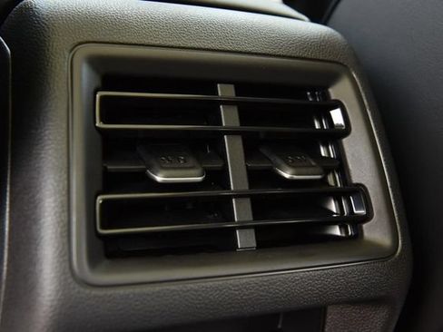 New 2026 Volkswagen Tiguan SE AWD/4WD image 23