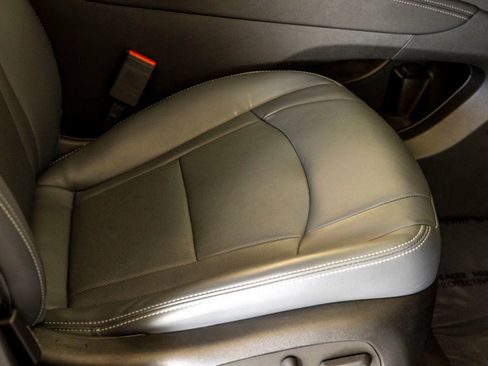 Used 2023 Buick Enclave Premium w/ Experience Buick Package image 29