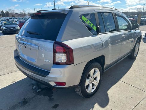 Used 2014 Jeep Compass Latitude image 5