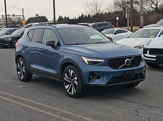 Used 2023 Volvo XC40 B5 Ultimate w/ Protection Package Premier video 1