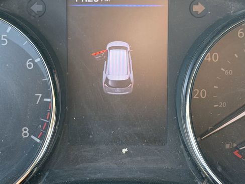 Used 2020 Nissan Rogue SV image 8