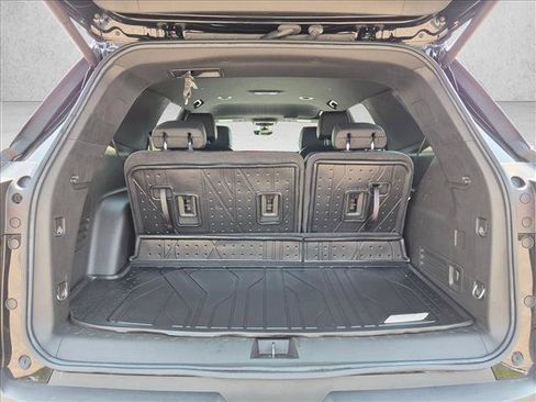 Used 2023 Chevrolet Traverse RS w/ LPO, Floor Liner Package FWD image 6