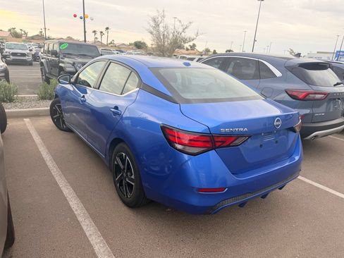 Used 2024 Nissan Sentra SV FWD image 2
