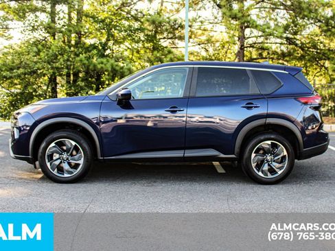 Used 2025 Nissan Rogue SV FWD image 6
