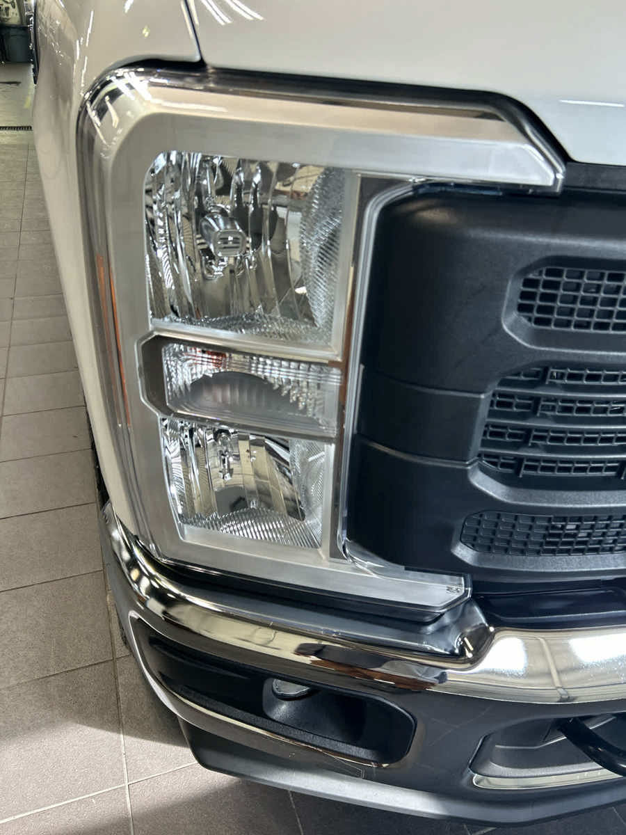 Used 2023 Ford F250 XL w/ Snow Plow Prep Package AWD/4WD image 4
