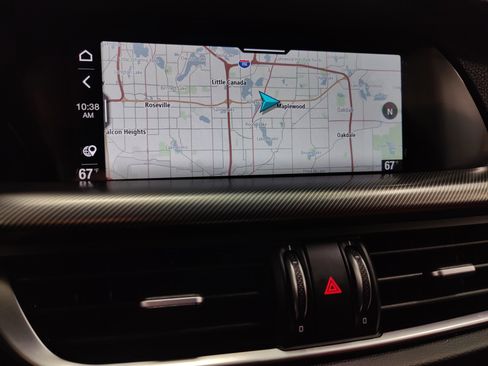 Certified 2024 Alfa Romeo Stelvio Veloce image 8