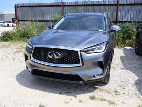 Used 2022 INFINITI QX50 Essential AWD/4WD image 3