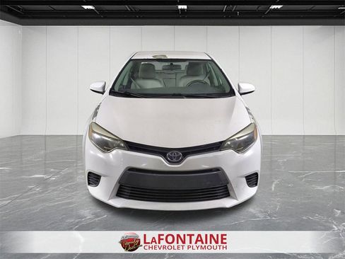 Used 2015 Toyota Corolla LE image 3