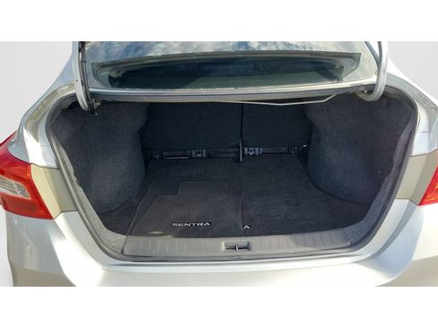 Used 2017 Nissan Sentra S FWD image 10