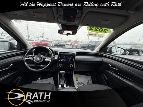 Used 2022 Hyundai Tucson SEL w/ Cargo Package image 18