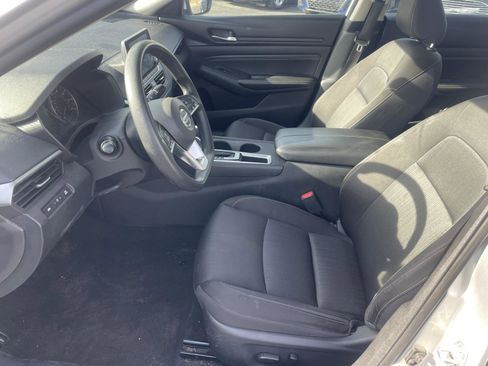 Used 2020 Nissan Altima 2.5 S image 5