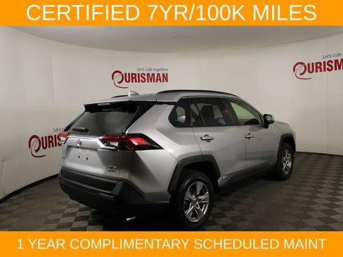 Used 2025 Toyota RAV4 XLE AWD/4WD image 9