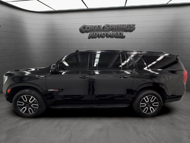 Used 2024 GMC Yukon XL AT4 w/ Technology Package AWD/4WD image 4