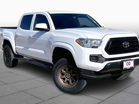 Used 2023 Toyota Tacoma SR image 3