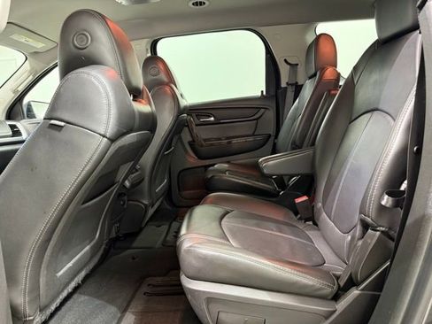 Used 2015 GMC Acadia SLT image 22