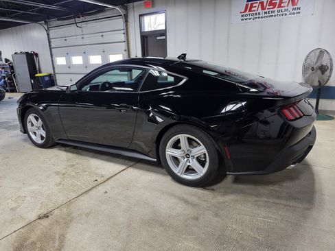 Used 2026 Ford Mustang Coupe image 6