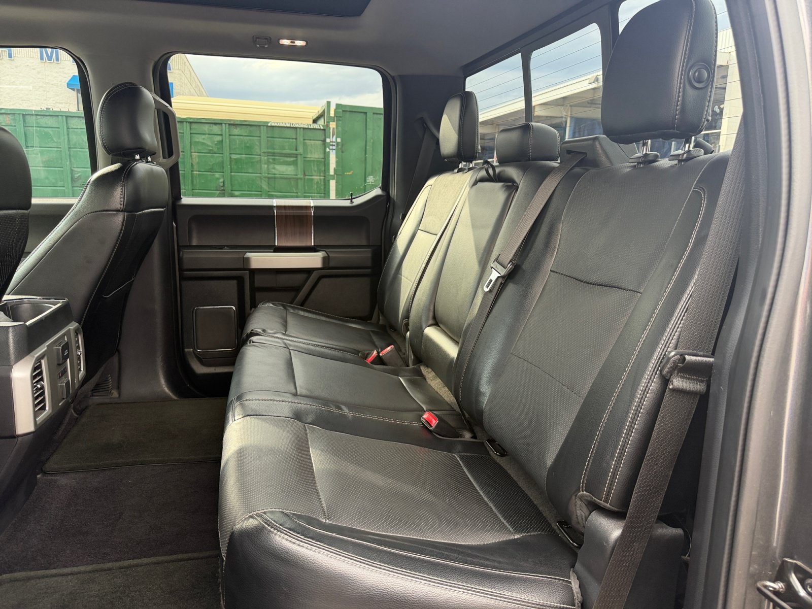 Used 2016 Ford F150 Lariat w/ Equipment Group 502A Luxury AWD/4WD image 30
