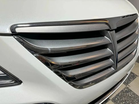 Used 2013 Hyundai Genesis 3.8 w/ Technology Pkg image 4