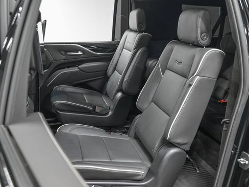 Used 2024 Cadillac Escalade ESV Sport w/ Touring Package AWD/4WD image 28