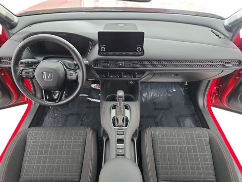 Certified 2025 Honda HR-V Sport image 9