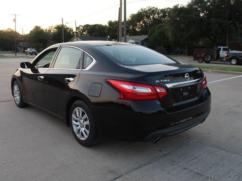 Used 2016 Nissan Altima 2.5 S FWD image 10