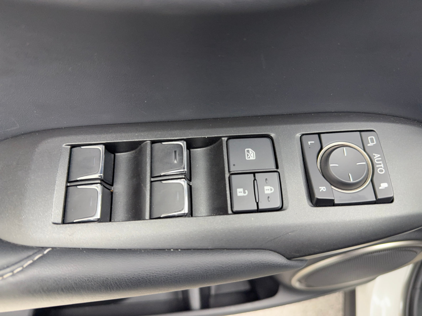 Used 2021 Lexus NX 300 FWD w/ Accessory Package 2 image 29
