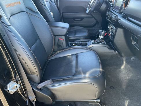 Used 2023 Jeep Gladiator Mojave w/ Trailer Tow Package image 27