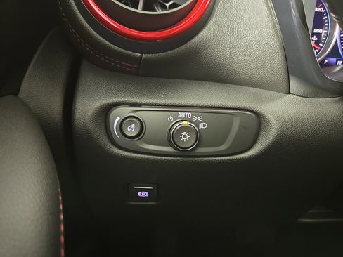 Certified 2025 Chevrolet Blazer RS image 29