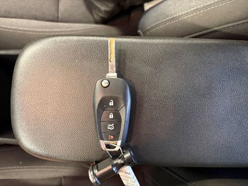 Used 2024 Chevrolet Trax LS FWD image 44