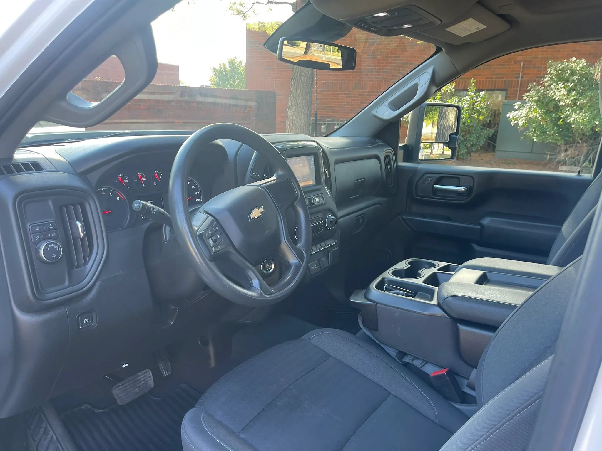 Used 2024 Chevrolet Silverado 2500 Custom w/ Custom Value Package RWD image 11