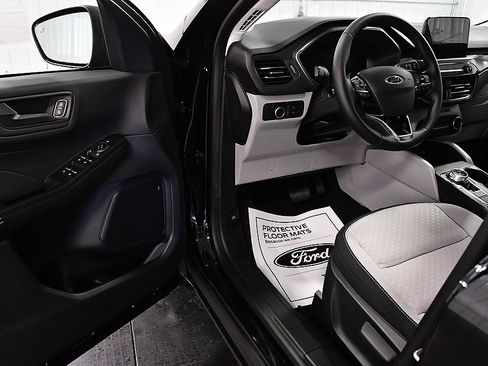 New 2025 Ford Escape Active w/ Cold Weather Package image 16