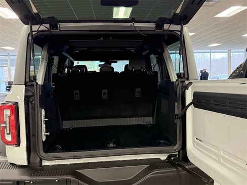 New 2026 Ford Bronco Badlands image 15