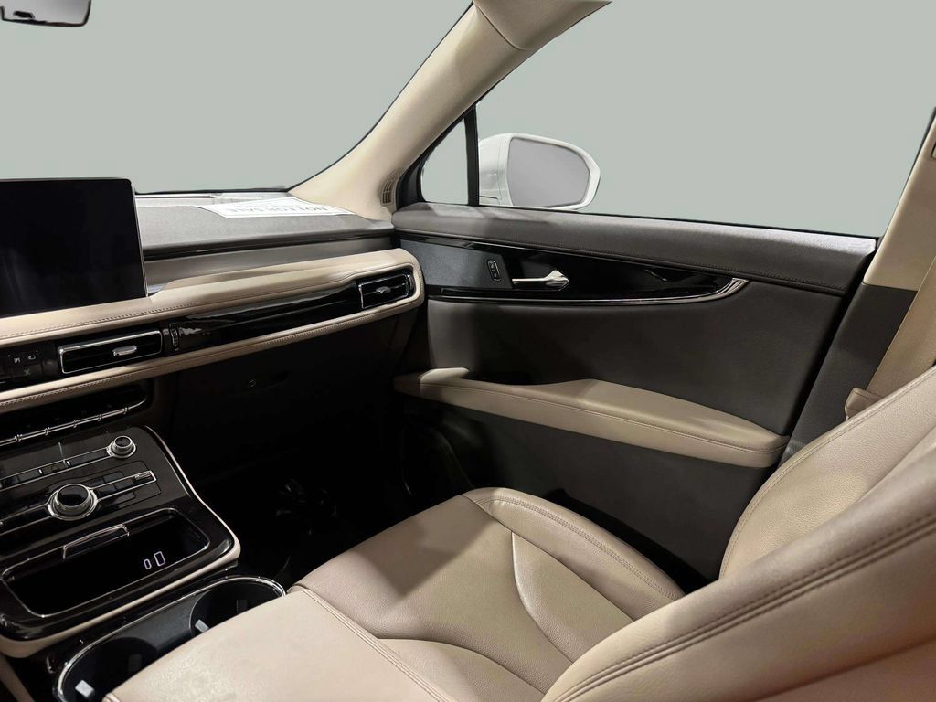 Certified 2022 Lincoln Nautilus FWD image 19