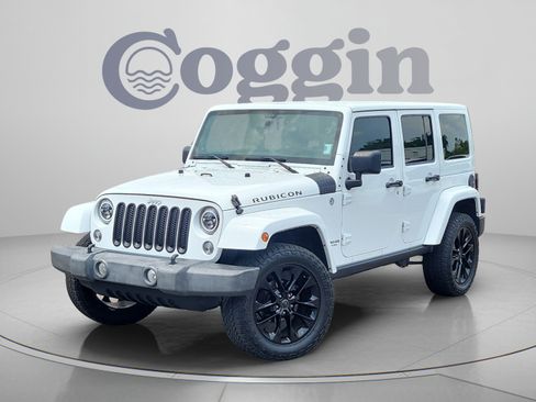 Used 2014 Jeep Wrangler Unlimited Rubicon w/ Connectivity Group AWD/4WD image 1
