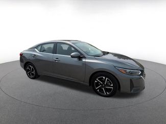 Used 2025 Nissan Sentra SV FWD video 2