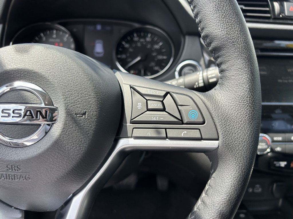 Used 2021 Nissan Rogue Sport SL w/ Premium Package FWD image 32