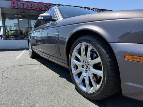 Used 2008 Jaguar XJ8 RWD image 25
