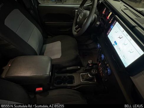 Used 2024 Jeep Wrangler Willys AWD/4WD image 28