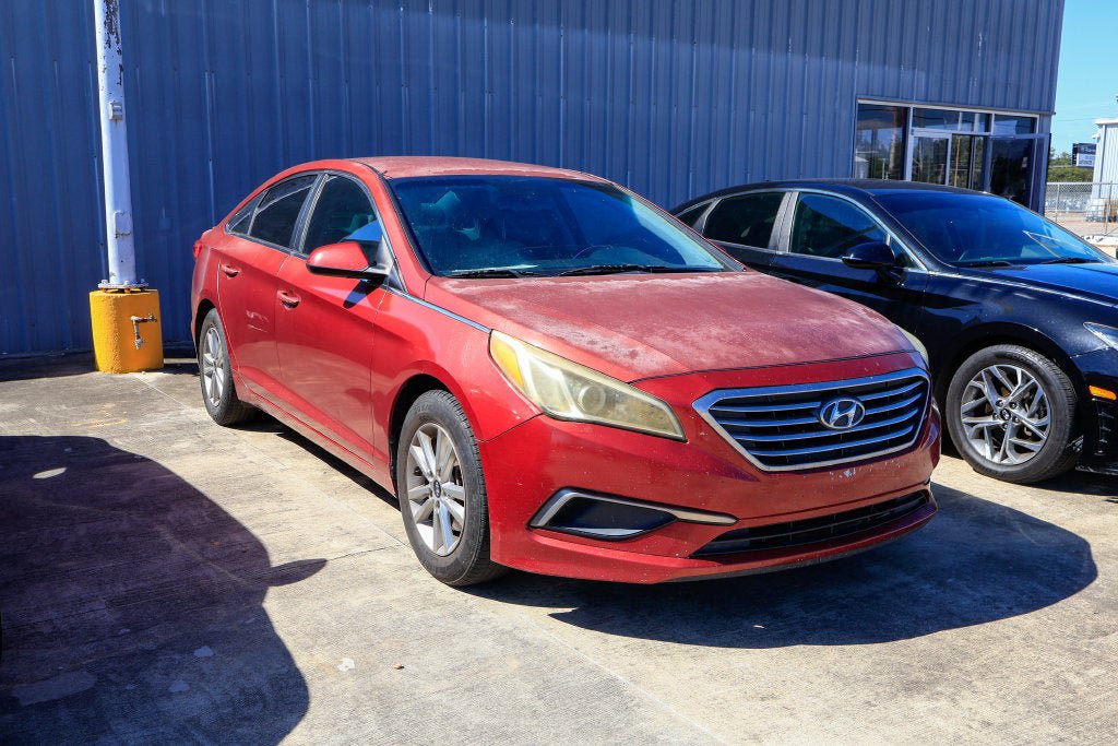 Used 2016 Hyundai Sonata SE FWD image 4