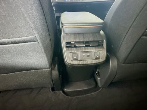 Used 2024 Nissan Ariya AWD image 27
