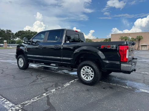 Used 2018 Ford F250 XL w/ STX Appearance Package AWD/4WD image 8
