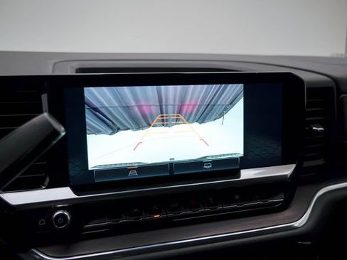 Used 2024 GMC Sierra 1500 SLT image 28