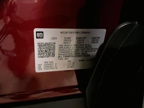 Certified 2025 Chevrolet TrailBlazer LT w/ LT Cold Weather Package AWD/4WD image 31