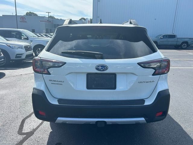 Used 2024 Subaru Outback Limited AWD/4WD image 5