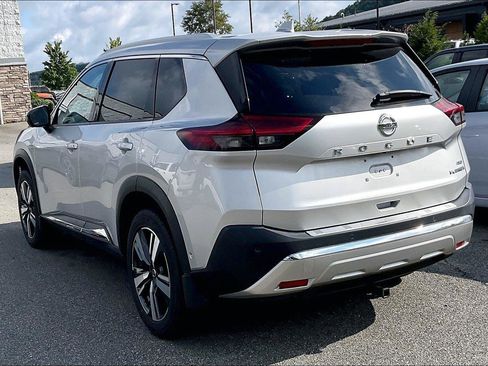 Used 2021 Nissan Rogue Platinum AWD/4WD image 4