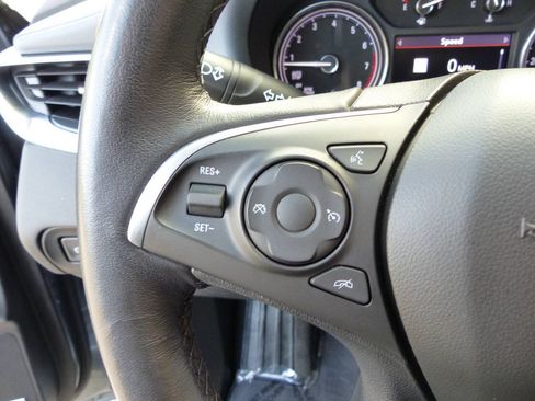 Used 2021 Buick Enclave Essence w/ Sound and Sites Package AWD/4WD image 30